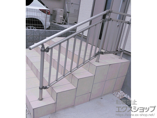 奈良県香芝市のの手すり 歩行補助用手すり パルトナーUDフェンス3型 たて格子タイプ 施工例