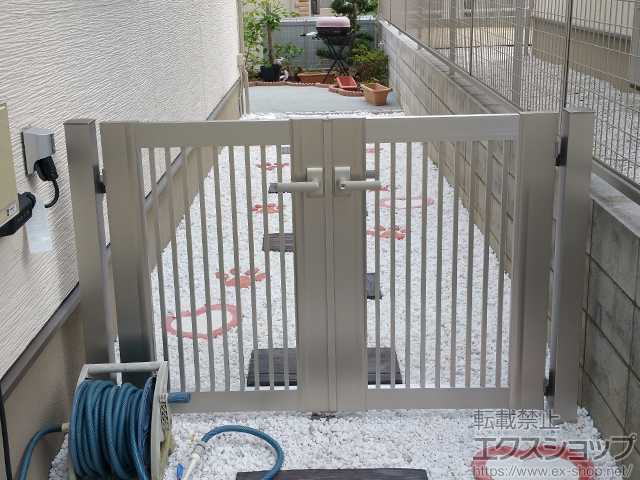 岐阜県可児市のの門扉 エクスライン門扉13型 両開き　門柱使用 施工例