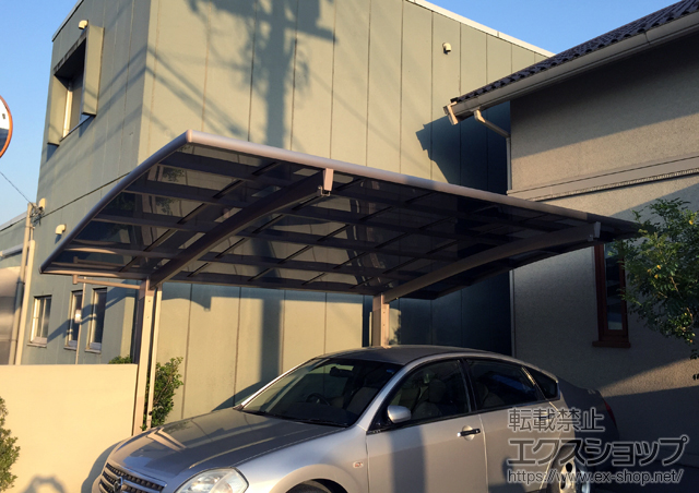 岐阜県関市のLIXIL リクシル（トステム）のカーポート カーブポートシグマIII 積雪〜20cm対応＋着脱式サポート ロング柱23用 1本入り×2セット 施工例