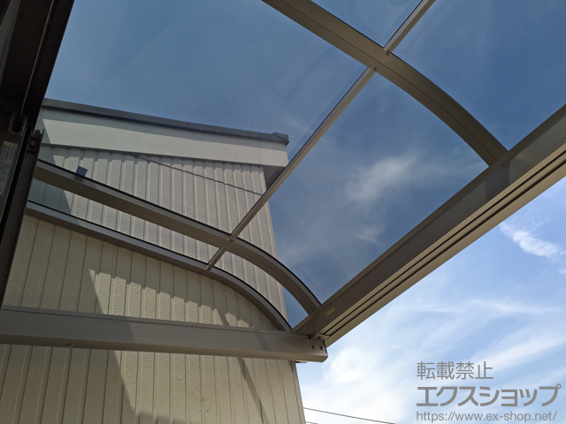 東京都足立区のLIXIL リクシル（トステム）のバルコニー・ベランダ屋根 ライザーテラスII R型 ルーフタイプ 単体 積雪〜20cm対応 施工例