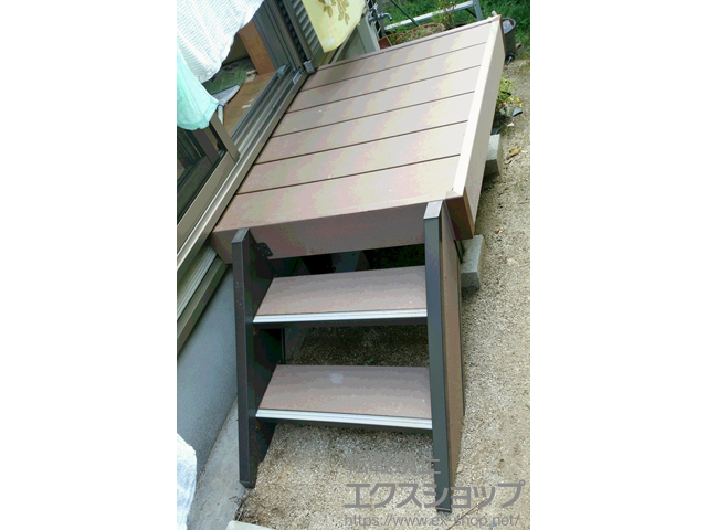 熊本県熊本市ののウッドデッキ 樹ら楽ステージ＋ステップ 2段 施工例