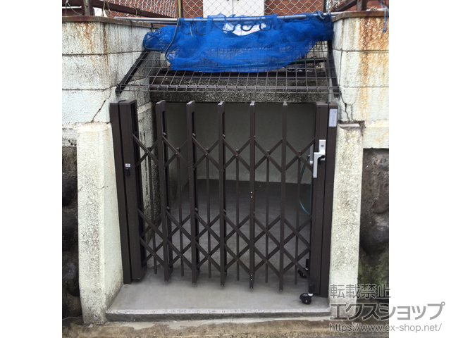 福岡県北九州市ののカーゲート アルシャインII PG型R(ペットガード) Aタイプ ノンレール 片開き 150S 施工例