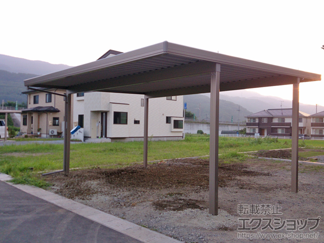 長野県茅野市のLIXIL リクシル（トステム）のカーポート テリオスポートIII 1500 2台用 角柱4本仕様 積雪〜50cm対応 施工例