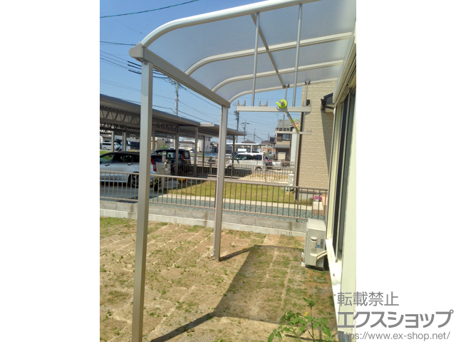 静岡県浜松市ののテラス屋根 プレシオステラス R型 テラスタイプ 単体 積雪〜20cm対応 施工例