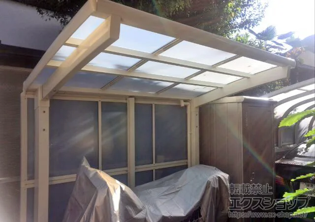 東京都杉並区のLIXIL リクシル(トステム)のサイクルポート・自転車置き場 カーブパークシグマIII パネル1面囲い 積雪〜20cm対応 施工例