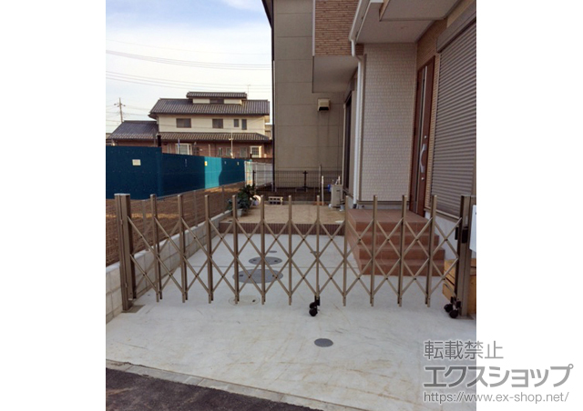 埼玉県八潮市ののカーゲート トリップゲート RA型 ノンレール 片開き 35S 施工例