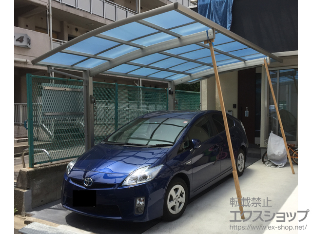 東京都江戸川区ののカーポート レイナポートグラン　積雪〜20cm対応＋水平式物干し 標準 2本入り×1セット 施工例