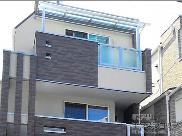 東京都杉並区のLIXIL リクシル（トステム）のバルコニー・ベランダ屋根 ライザーテラスII R型 屋根タイプ 単体 積雪〜20cm対応 施工例