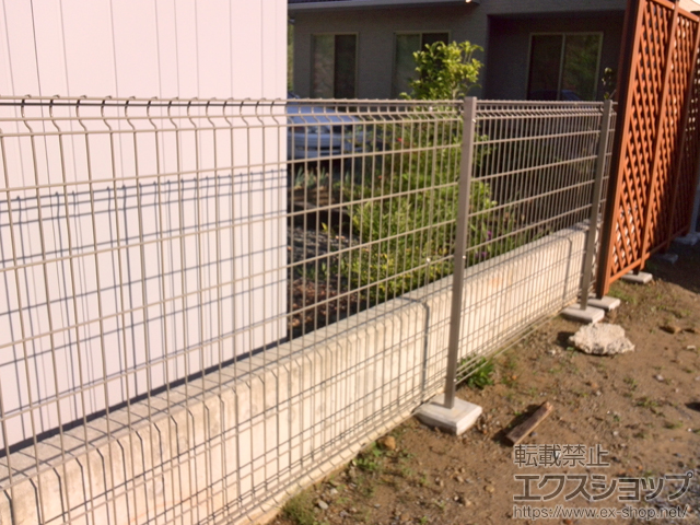 福島県相馬市ののフェンス・柵 ハイグリッドフェンスN8型 フリーポールタイプ 施工例