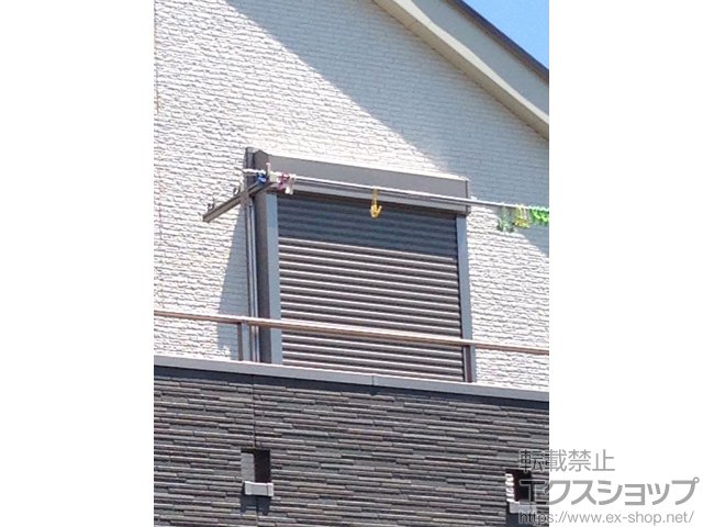 東京都世田谷区のLIXIL リクシル（トステム）の窓シャッター リフォームシャッター イタリヤ 手動式 施工例