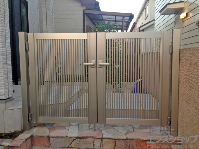 神奈川県横浜市のの門扉 エクスライン門扉2型 両開き　門柱使用 施工例