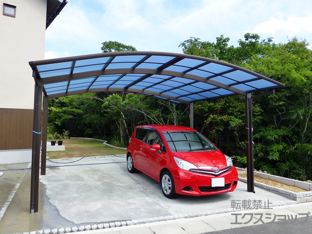 和歌山県西牟婁郡白浜町ののカーポート レイナツインポートグラン　積雪〜20cm対応 施工例