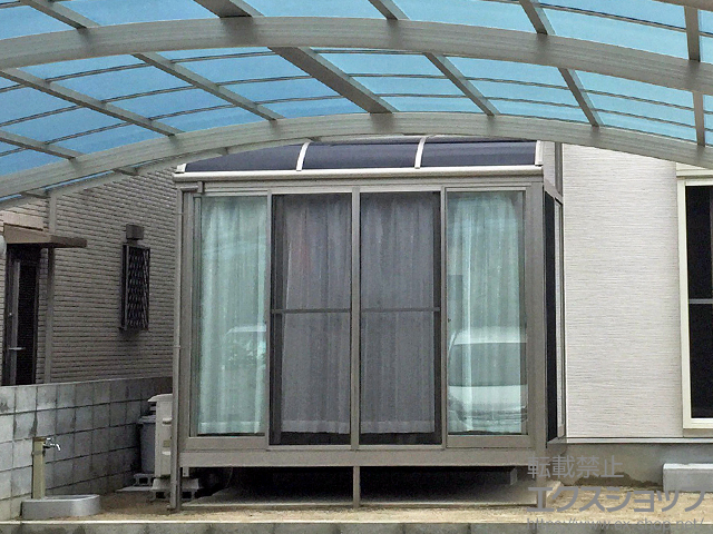 福岡県福岡市のLIXIL リクシル（トステム）のテラス囲い・サンルーム ほせるんですII R型 床納まり 積雪〜20cm対応 施工例