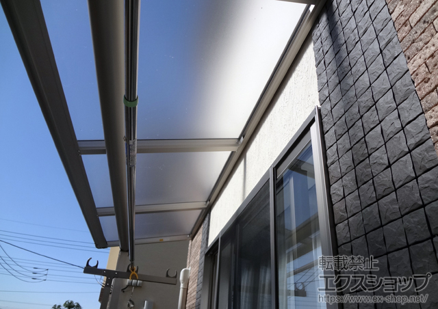 埼玉県戸田市ののバルコニー・ベランダ屋根 プレシオステラス F型 屋根タイプ 単体 積雪〜20cm対応 施工例
