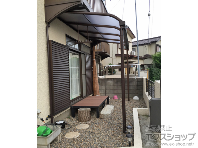 千葉県流山市ののテラス屋根 プレシオステラス R型 テラスタイプ 単体 積雪〜20cm対応＋吊り下げ式物干し 施工例