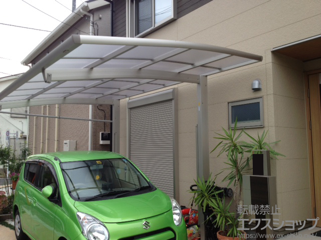 神奈川県横浜市ののカーポート レイナポートREグラン 前下がり 積雪〜20cm対応 施工例