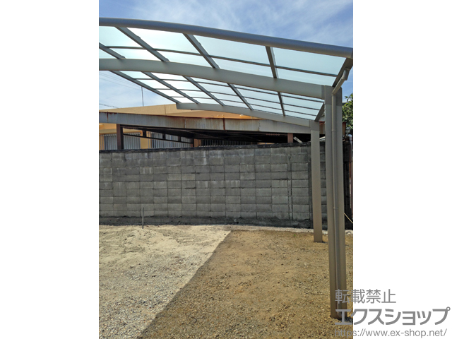 兵庫県赤穂市のLIXIL リクシル（トステム）のカーポート カーブポートシグマIII 積雪〜20cm対応 施工例