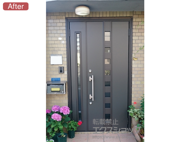 埼玉県さいたま市のLIXIL リクシル（トステム）の玄関ドア リシェント K4仕様22親子仕様(ランマ無)R 400型 施工例