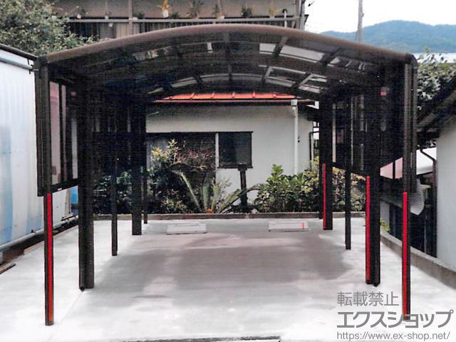 静岡県伊東市ののカーポート レイナワンポートグラン　積雪〜20cm対応＋レイナワンポートグラン サイドパネル＋屋根ふき材補強部品（2セット） 施工例