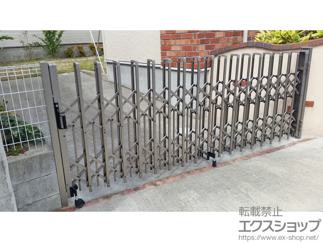福岡県福岡市ののカーゲート トリップゲート ペットガード型 ノンレール 片開き 33S 施工例
