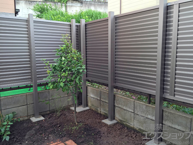 東京都八王子市ののフェンス・柵 プレスタフェンス8型 多段柱仕様(1段) 施工例