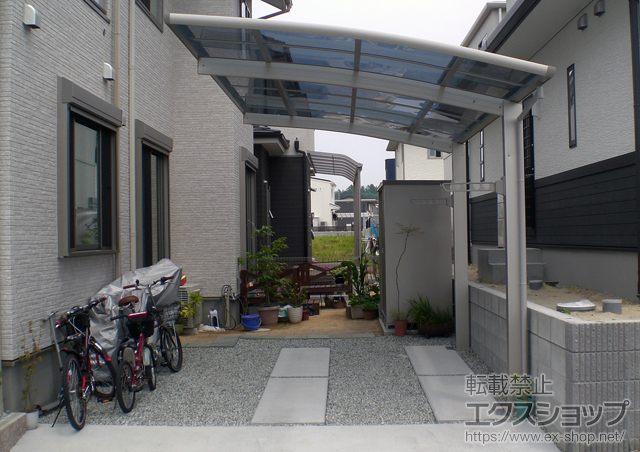 京都府木津川市ののカーポート レイナポートグラン　積雪〜20cm対応＋水平式物干し 標準 2本入り×1セット 施工例