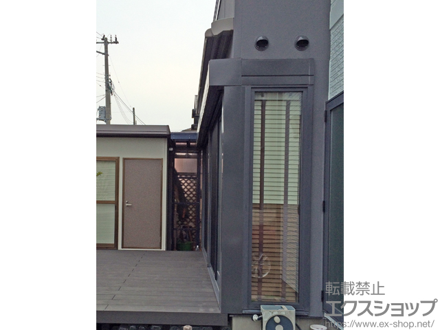 宮城県石巻市のLIXIL リクシル（トステム）のオーニング・日よけ 彩風CR型 電動式（リモコン）壁付けタイプ 施工例