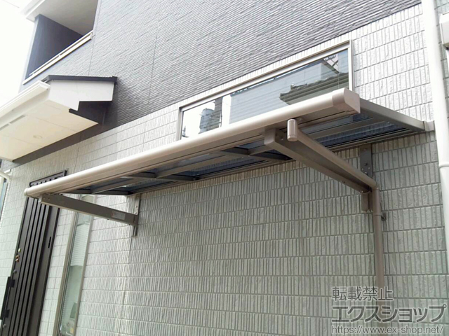 埼玉県富士見市のLIXIL リクシル（トステム）のバルコニー・ベランダ屋根 ライザーテラスII F型 ルーフタイプ 単体 積雪〜20cm対応 施工例