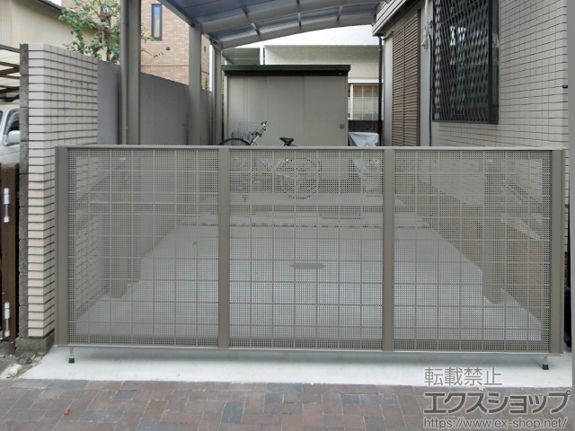 埼玉県さいたま市ののカーゲート オーバードアS7型 手動式 施工例