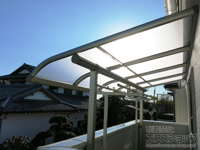 茨城県取手市ののバルコニー・ベランダ屋根 プレシオステラス R型 屋根タイプ 単体 積雪〜20cm対応 施工例