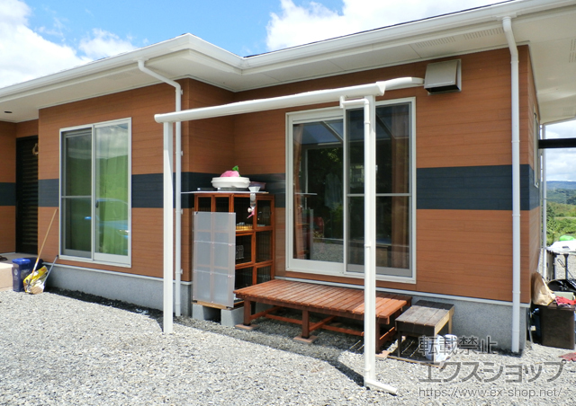 大分県由布市のLIXIL リクシル（トステム）のテラス屋根 パワーアルファ L型 テラスタイプ 単体 積雪〜30cm対応 施工例