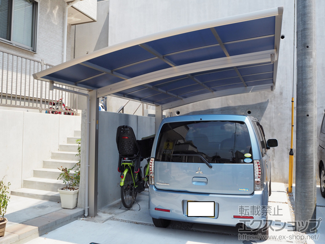 埼玉県朝霞市ののカーポート プレシオスポート 積雪〜20cm対応＋着脱式補助柱 2本入り×1セット 施工例