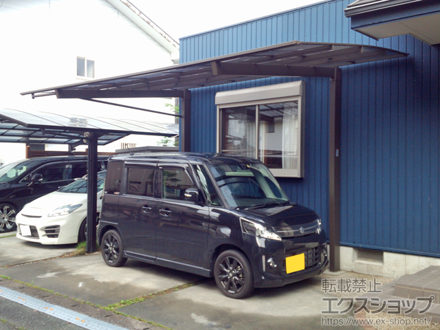 静岡県磐田市のLIXIL リクシル（トステム）のカーポート エックスルーフ 前下がり 積雪〜20cm対応 施工例