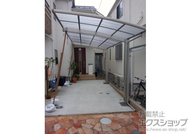 東京都狛江市ののカーポート レイナポートグラン　積雪〜20cm対応＋着脱式サポート 標準・ハイルーフ兼用 2本入り×1 施工例