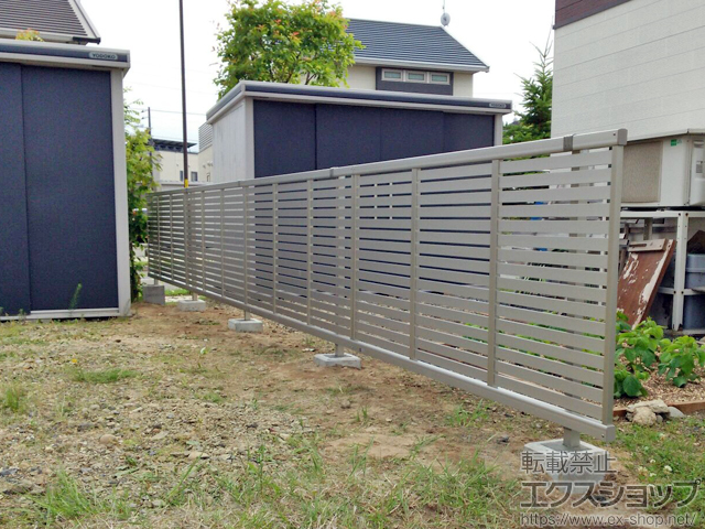 北海道札幌市ののフェンス・柵 エクスラインフェンス5型 横太格子 自由柱施工 施工例