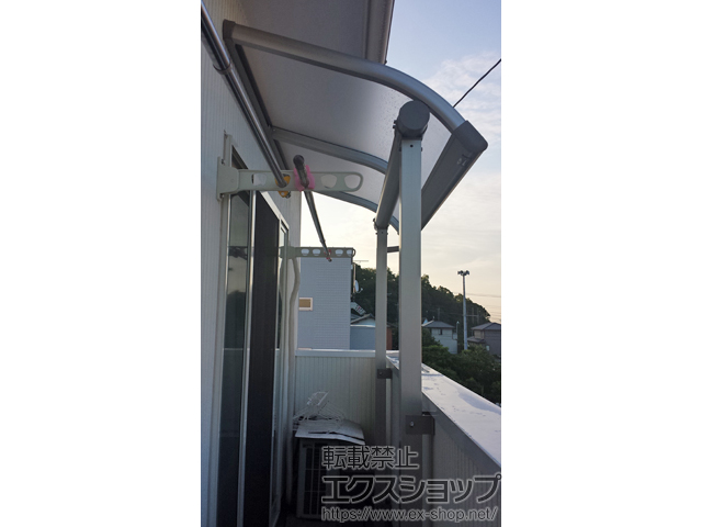 静岡県富士市ののバルコニー・ベランダ屋根 プレシオステラス R型 屋根タイプ 単体 積雪〜20cm対応 施工例