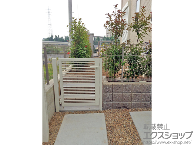 滋賀県草津市のの門扉 プレスタ門扉 1型 細横桟 片開き 柱使用 施工例