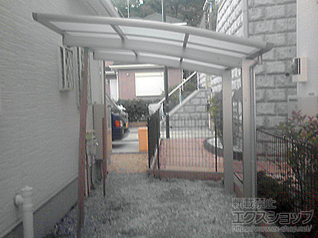 神奈川県横浜市ののサイクルポート・駐輪場 プレシオスポート ミニ 積雪〜20cm対応＋収納式物干し 施工例