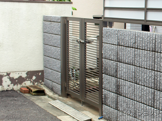 東京都北区のの門扉 プレスタ門扉 1型 細横桟 両開き 柱使用 施工例