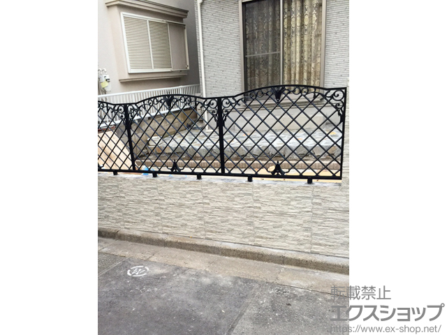 東京都西東京市ののフェンス・柵 ロマネクロスフェンス 3型 スライド支柱 施工例