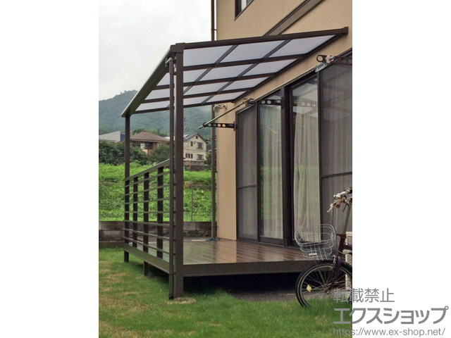 大分県速見郡日出町のLIXIL リクシル（トステム）のテラス屋根 ほせるんですII F型 ハーフ囲い オープンタイプ 施工例