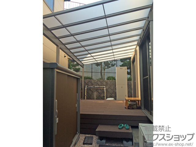 京都府京田辺市のLIXIL リクシル（トステム）のテラス屋根 ライザーテラスII F型 テラスタイプ 単体 積雪〜20cm対応 施工例