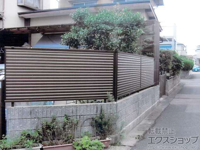 福岡県福岡市ののフェンス・柵 レスティナフェンス5型 ルーバー 自由柱施工 施工例