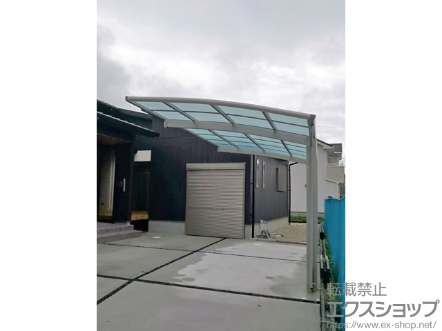 佐賀県佐賀市ののカーポート レイナポートグラン　積雪〜20cm対応＋着脱式サポート 標準・ハイルーフ兼用 2本入り×1セット 施工例