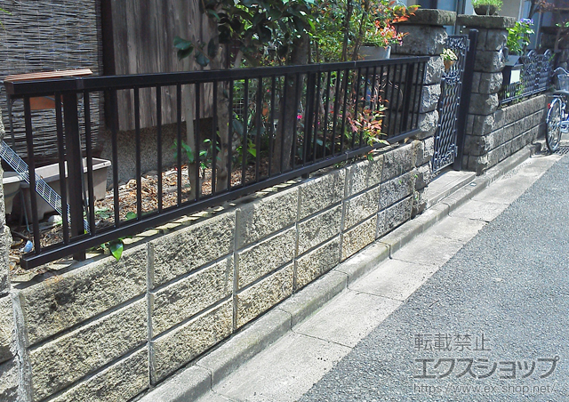 大阪府高槻市ののフェンス・柵 ハイサモア フリーポールタイプ 施工例