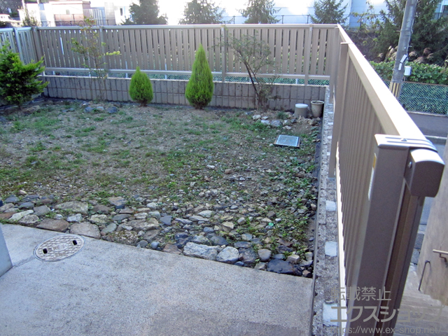 滋賀県大津市ののフェンス・柵 エクスラインフェンス22型 たて半目隠し 施工例