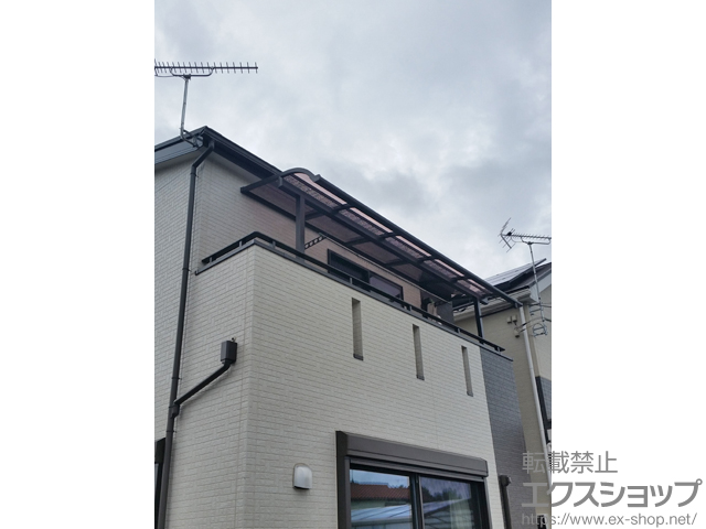 埼玉県富士見市のLIXIL リクシル（トステム）のバルコニー・ベランダ屋根 ライザーテラスII R型 屋根タイプ 単体 積雪〜20cm対応 施工例