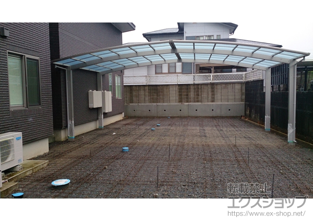 宮崎県児湯郡新富町ののカーポート レイナトリプルポートグラン　積雪〜20cm対応 施工例