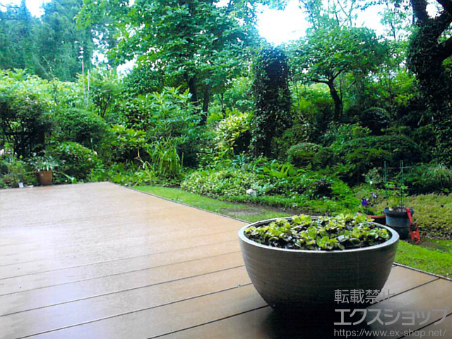 埼玉県大里郡寄居町のLIXIL リクシル（トステム）のウッドデッキ レストステージ 幕板納まり 施工例