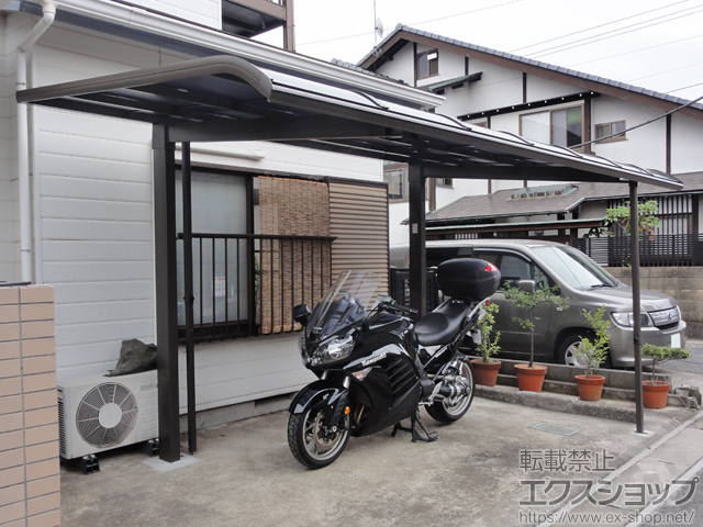 千葉県市川市のLIXIL リクシル（トステム）のカーポート レガーナポートシグマIII 積雪〜20cm対応＋レガーナポートシグマIII 着脱式サポート 標準 1本入り×2セット 施工例